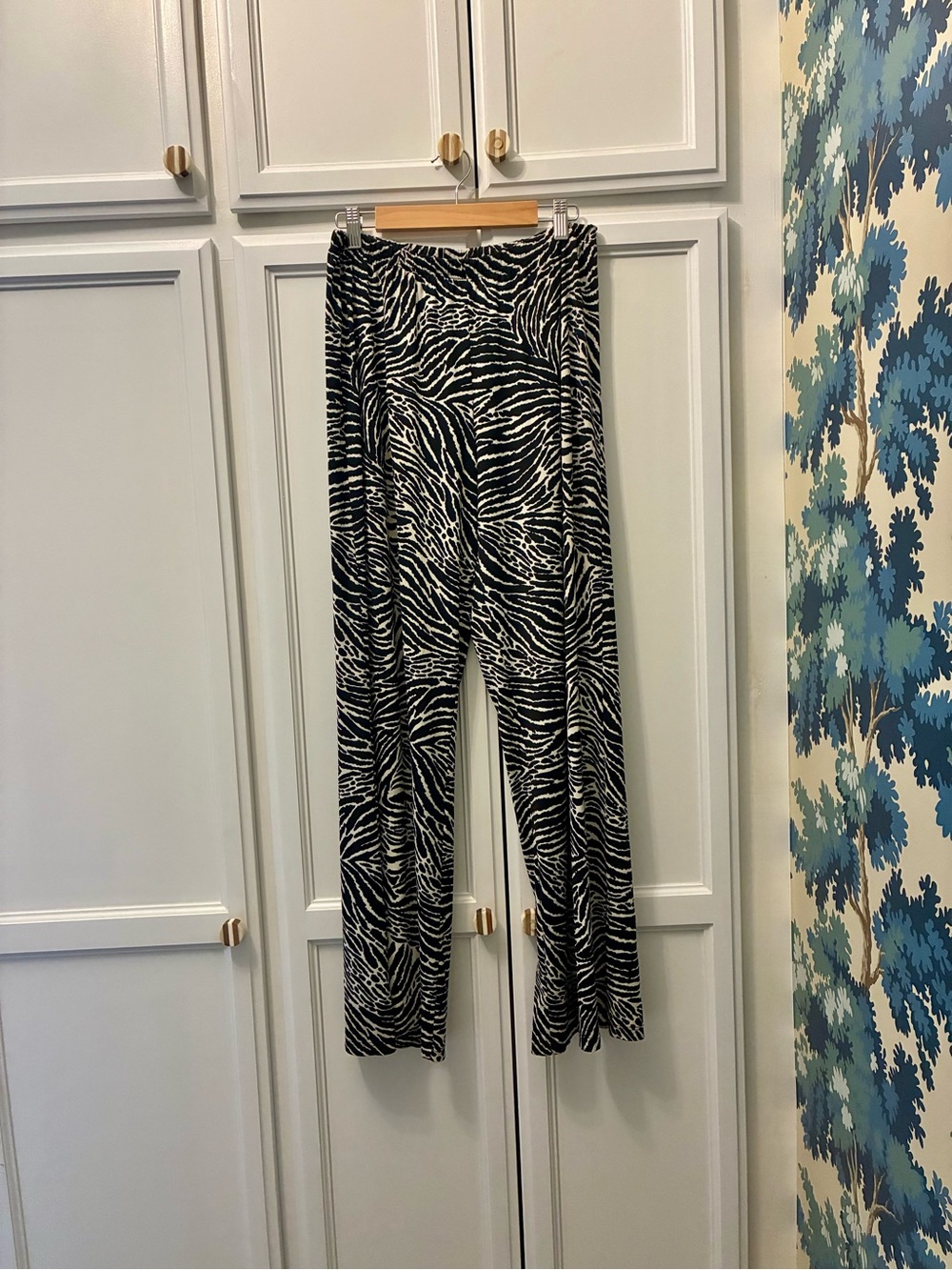 Black & White Zebra Print Wide-Leg Pants